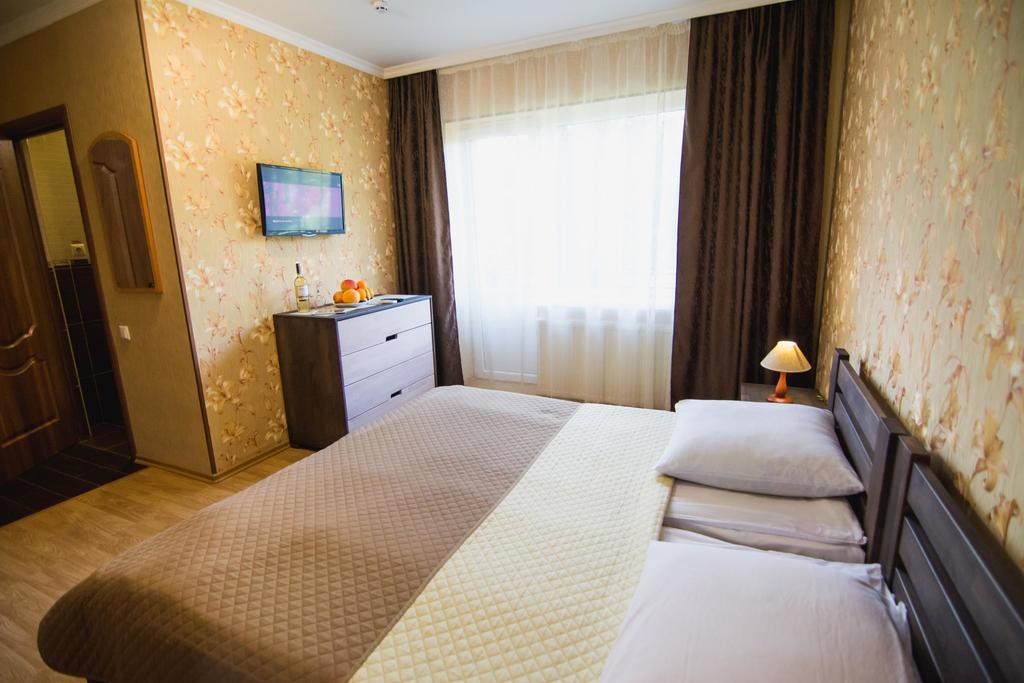 Lileya Hotel โปลยานา ภายนอก รูปภาพ